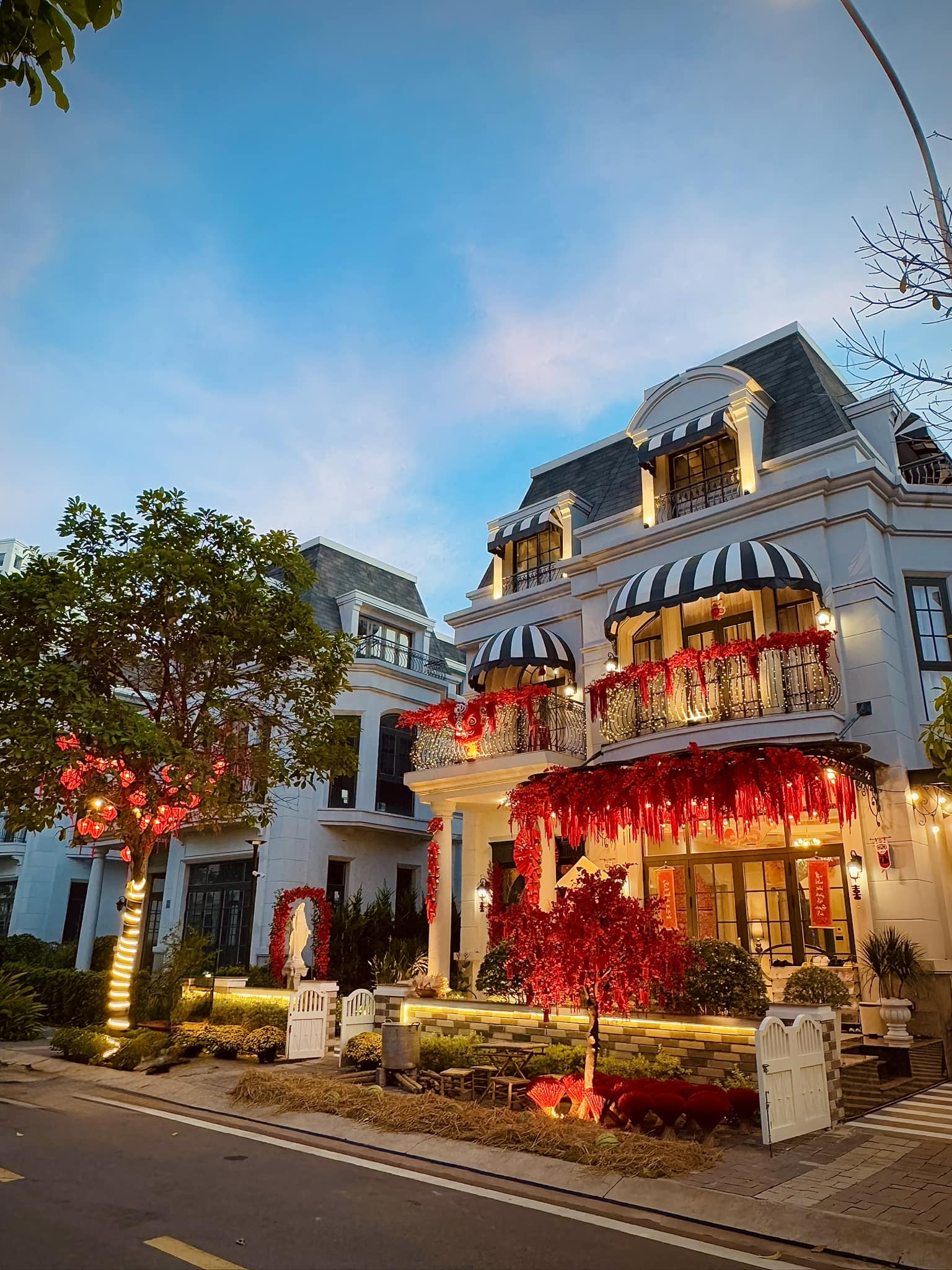 Đoàn Di Băng trước khi trở thành “nữ đại gia quận 7”: Làm gì mà giàu thế?- Ảnh 3. Đoàn Di Băng trước khi trở thành “nữ đại gia quận 7”: Làm gì mà giàu thế?- Ảnh 3.