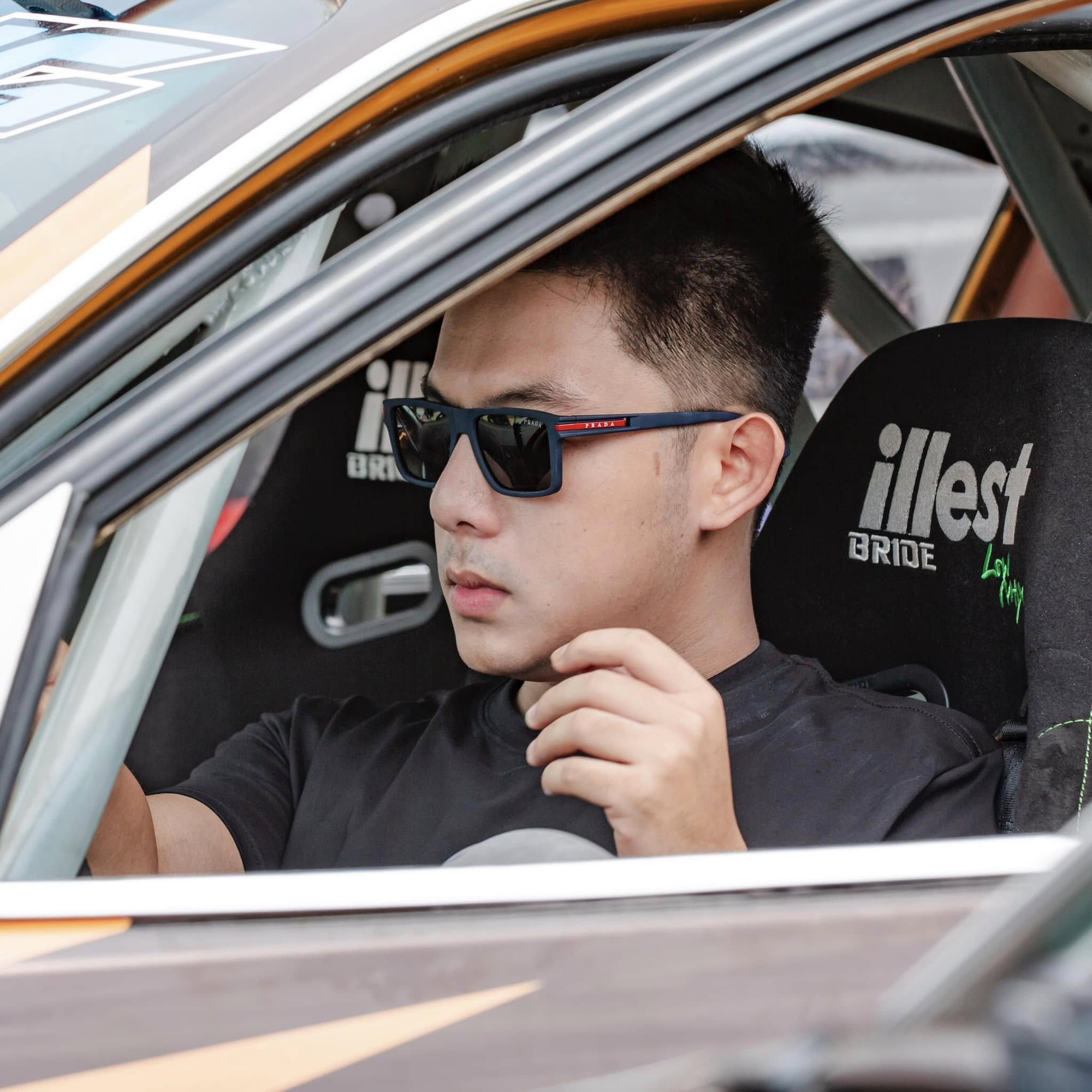 Tống Đông Khuê, CEO - tay chơi siêu xe khét tiếng là ai?- Ảnh 6. Tống Đông Khuê, CEO - tay chơi siêu xe khét tiếng là ai?- Ảnh 6.