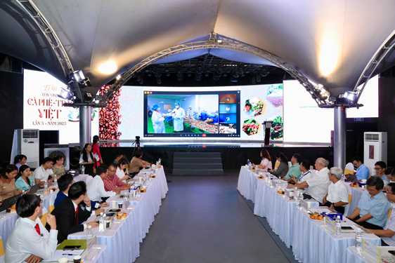 Tạo thương hiệu, sức bật cho cà phê, trà Việt- Ảnh 1.