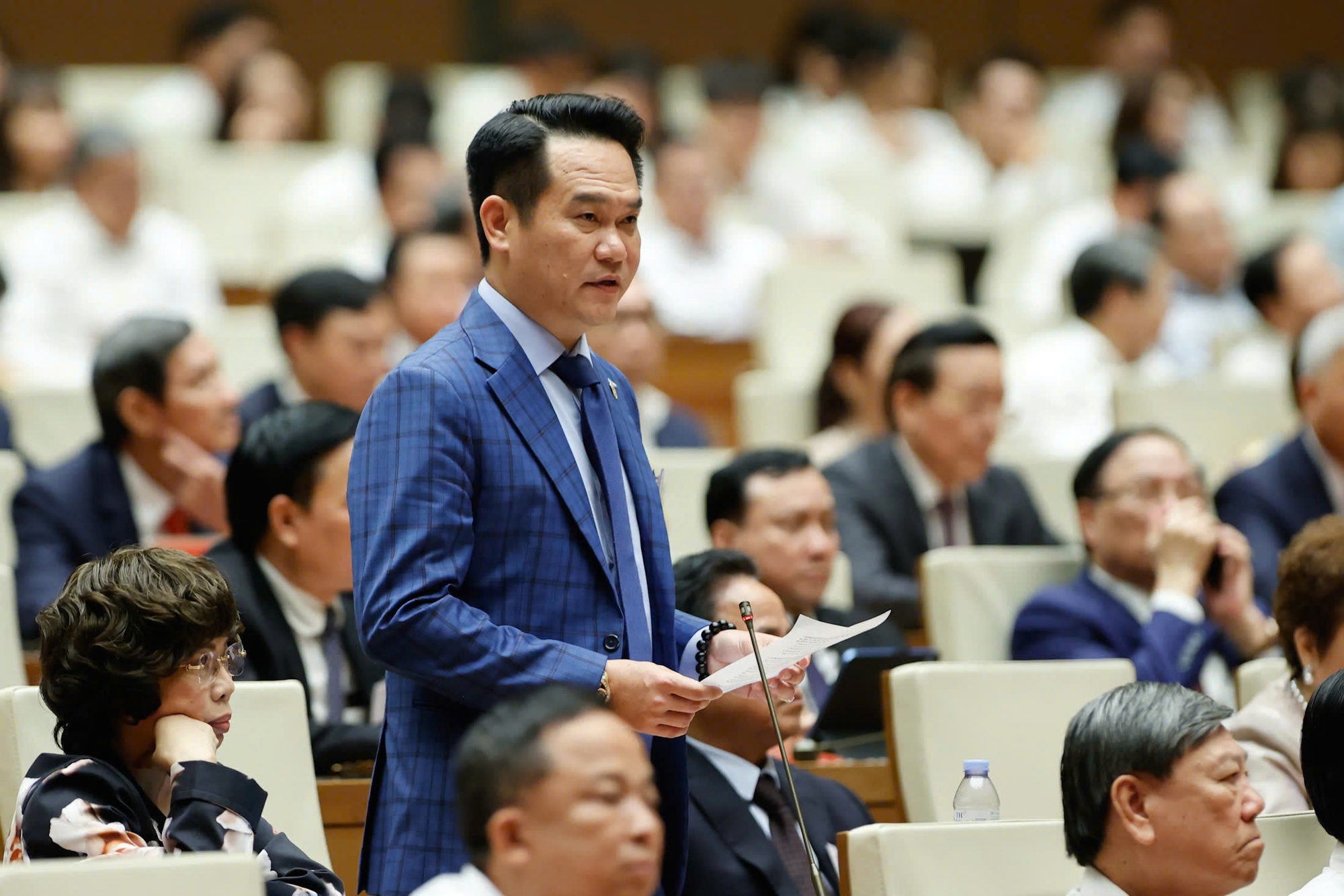 Ông Đặng Hồng Anh kiến nghị số hoá dữ liệu pháp luật, Thủ tướng nói gì?- Ảnh 1.