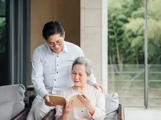 Bí mật của cụ bà U65 chi 3,5 tỷ đồng mua hàng online mỗi ngày- Ảnh 3.