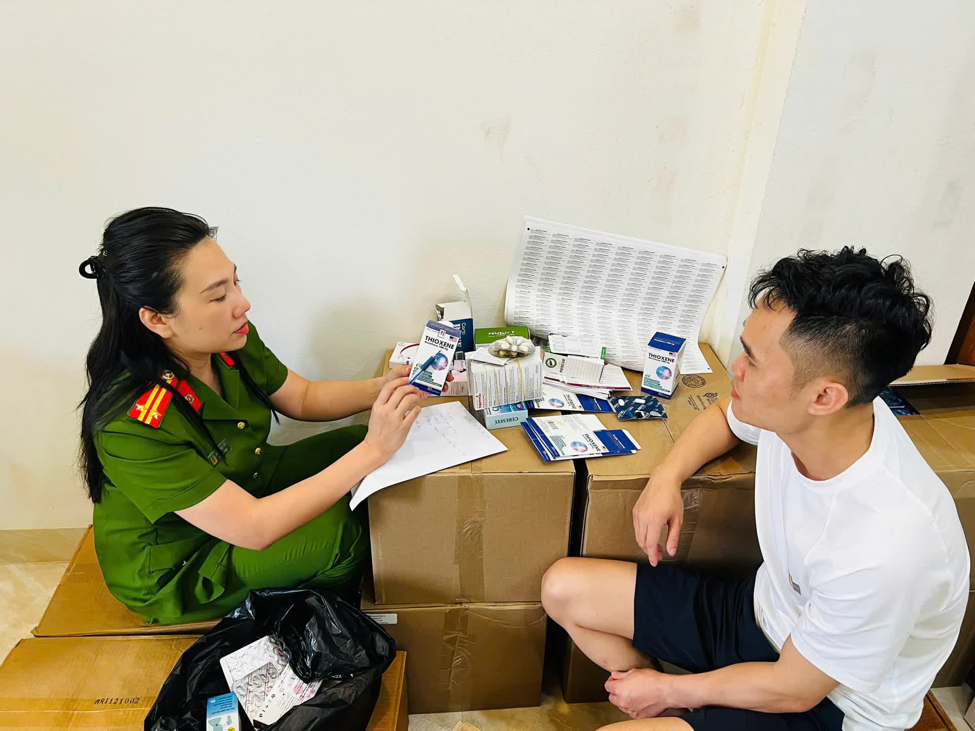 Sản xuất hàng giả là thực phẩm, thuốc chữa bệnh có thể đối mặt với tù chung thân- Ảnh 2. Sản xuất hàng giả là thực phẩm, thuốc chữa bệnh có thể đối mặt với tù chung thân- Ảnh 2.