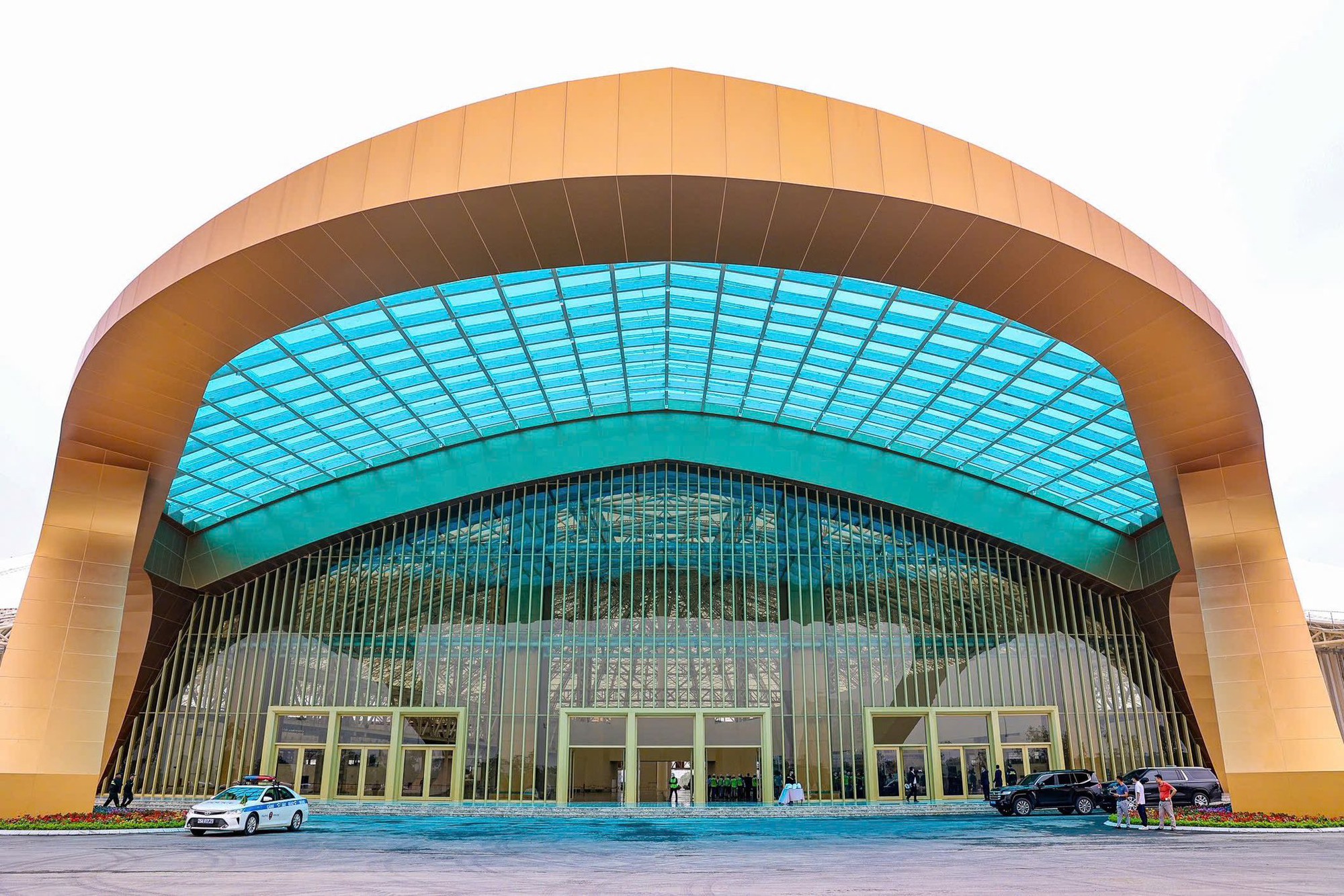 'Thần tốc' thi công, siêu dự án top 10 thế giới sẵn sàng đưa Hà Nội thành tâm điểm giao thương toàn cầu- Ảnh 4.