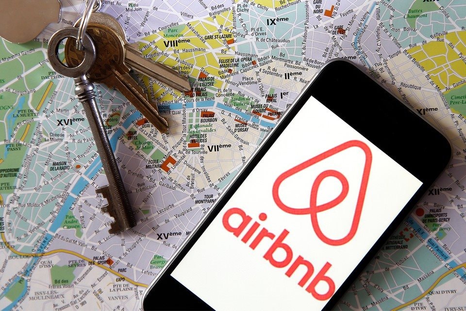 Bộ Xây dựng sẽ rà soát quy định cho thuê chung cư qua Airbnb- Ảnh 1. Bộ Xây dựng sẽ rà soát quy định cho thuê chung cư qua Airbnb- Ảnh 1.