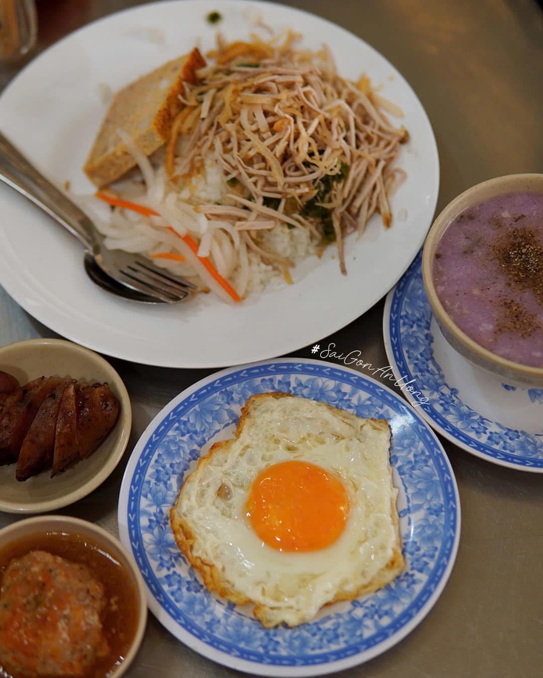 Tiệm cơm lâu năm giữa Quận 1 bỗng nghỉ bán khiến khách tiếc ngẩn ngơ, biết lý do phía sau còn bất ngờ hơn- Ảnh 5.