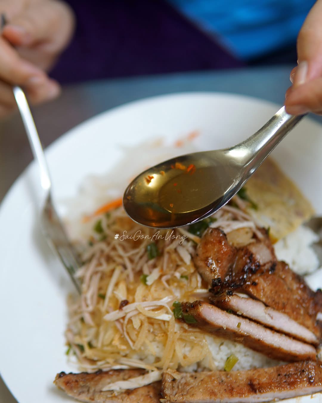 Tiệm cơm lâu năm giữa Quận 1 bỗng nghỉ bán khiến khách tiếc ngẩn ngơ, biết lý do phía sau còn bất ngờ hơn- Ảnh 7.