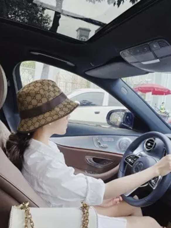 Cô gái từng đám hỏi với Tống Đông Khuê là ai, giàu cỡ nào?- Ảnh 3.