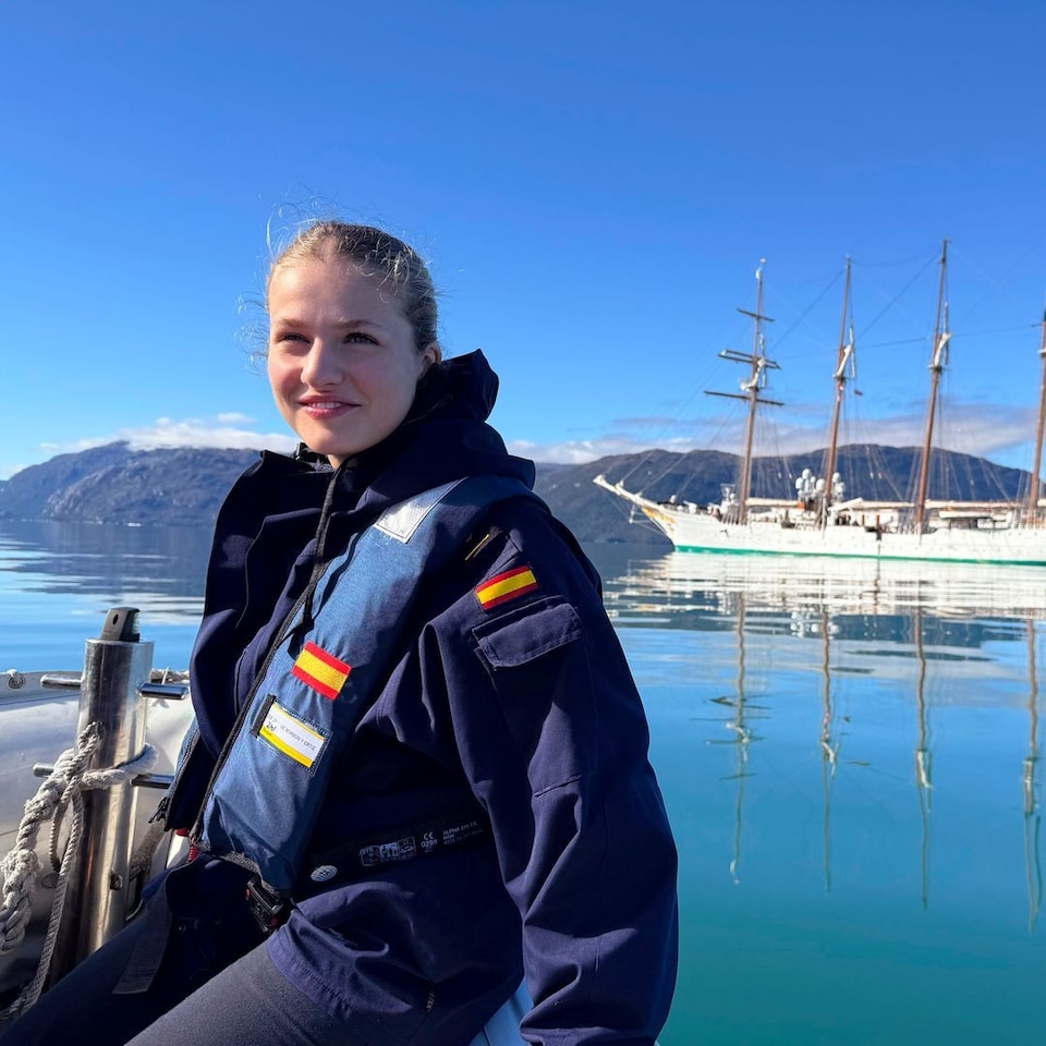 Nàng công cháu xinh đẹp nhất châu Âu hiện tại ra sao ở tuổi 20?- Ảnh 5.