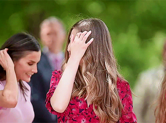 Nàng công cháu xinh đẹp nhất châu Âu hiện tại ra sao ở tuổi 20?- Ảnh 4.