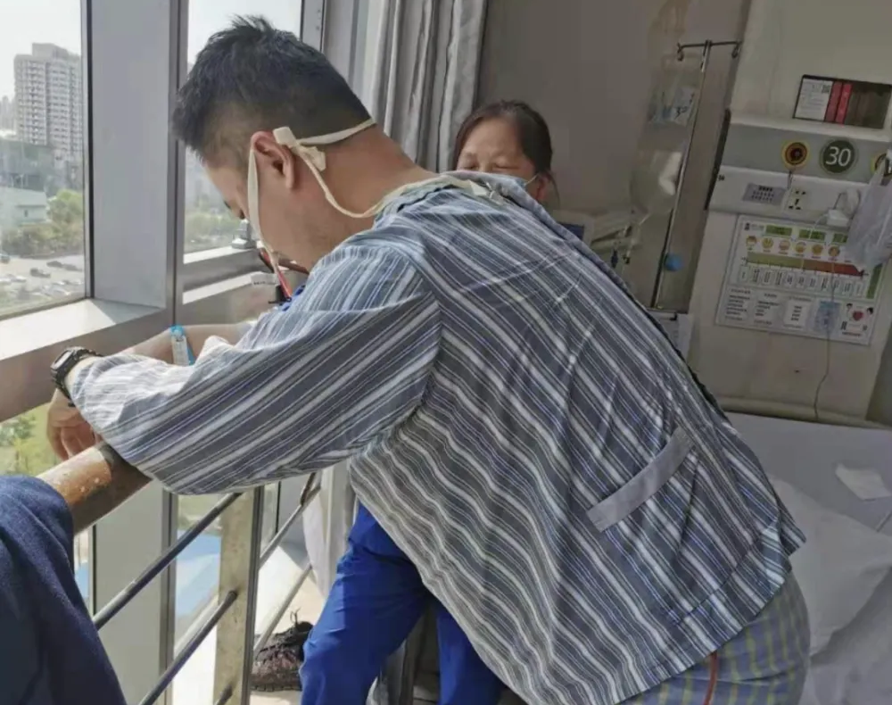 Mắc ung thư dạ dày giai đoạn cuối, tôi đau đớn nhận ra: 3 thực phẩm để lâu trong tủ lạnh là "đồng phạm" gây ung thư- Ảnh 2. Mắc ung thư dạ dày giai đoạn cuối, tôi đau đớn nhận ra: 3 thực phẩm để lâu trong tủ lạnh là "đồng phạm" gây ung thư- Ảnh 2.
