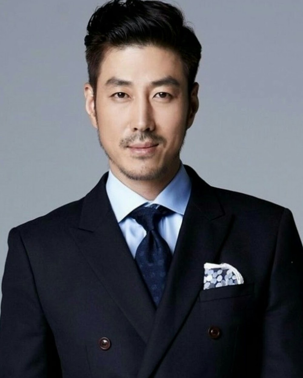 Thiếu gia tập đoàn Samsung sở hữu 18.000 tỷ: Tổng tài siêu ngầu từ phim đến đời- Ảnh 1.