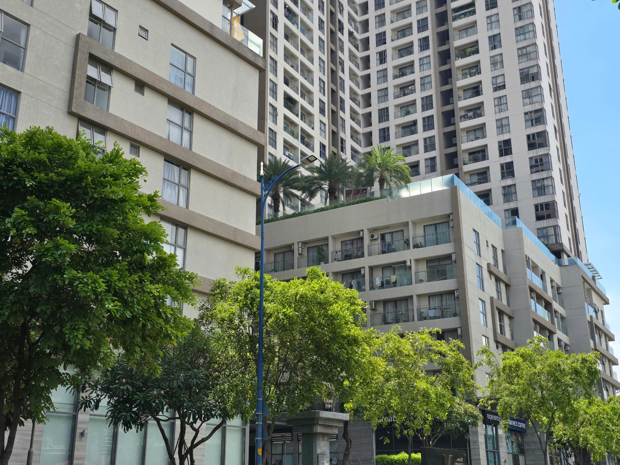 Bộ Công an khám xét nơi ở của hoa hậu Thùy Tiên- Ảnh 1. Bộ Công an khám xét nơi ở của hoa hậu Thùy Tiên- Ảnh 1.