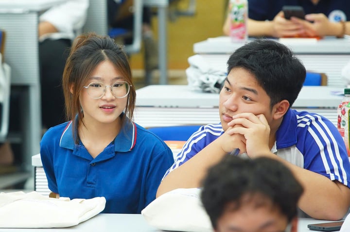 Không giỏi Toán nên chọn học ngành nào dễ xin việc trong tương lai?- Ảnh 1. Không giỏi Toán nên chọn học ngành nào dễ xin việc trong tương lai?- Ảnh 1.