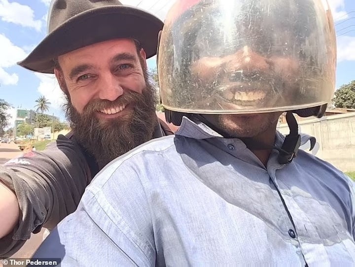 Không hề đi máy bay, người đàn ông này đã đến mọi quốc gia trên thế giới- Ảnh 6.