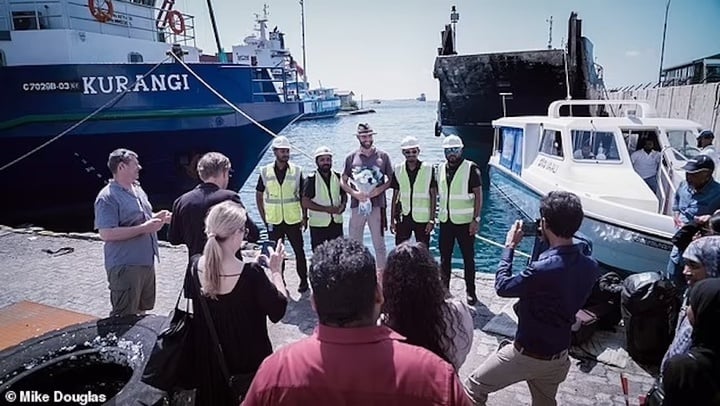 Không hề đi máy bay, người đàn ông này đã đến mọi quốc gia trên thế giới- Ảnh 2.