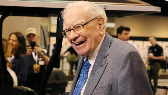 Huyền thoại Warren Buffett khuyên chân tình đầu tư vào thứ ‘không sợ lỗ’, người biết chọn là người nắm chắc thành công và hạnh phúc- Ảnh 1.