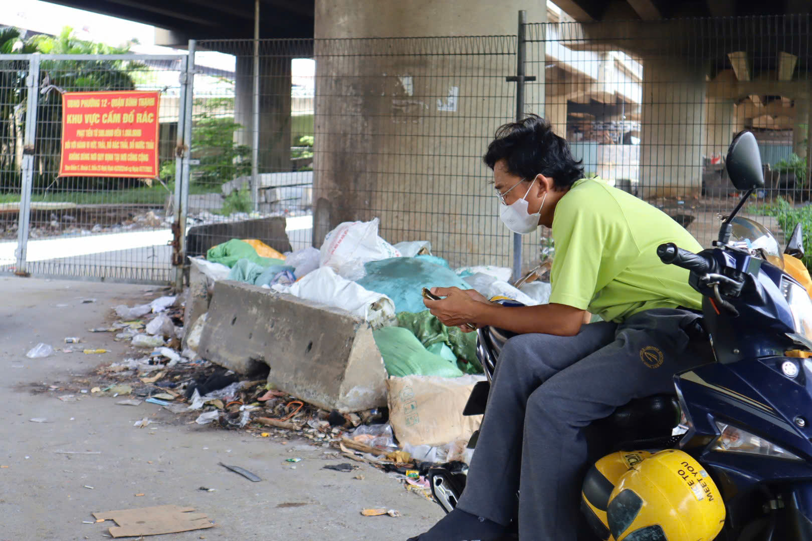 Rác quen mặt, phố quen mùi: Nỗi niềm đô thị TP Hồ Chí Minh- Ảnh 2. Rác quen mặt, phố quen mùi: Nỗi niềm đô thị TP Hồ Chí Minh- Ảnh 2.