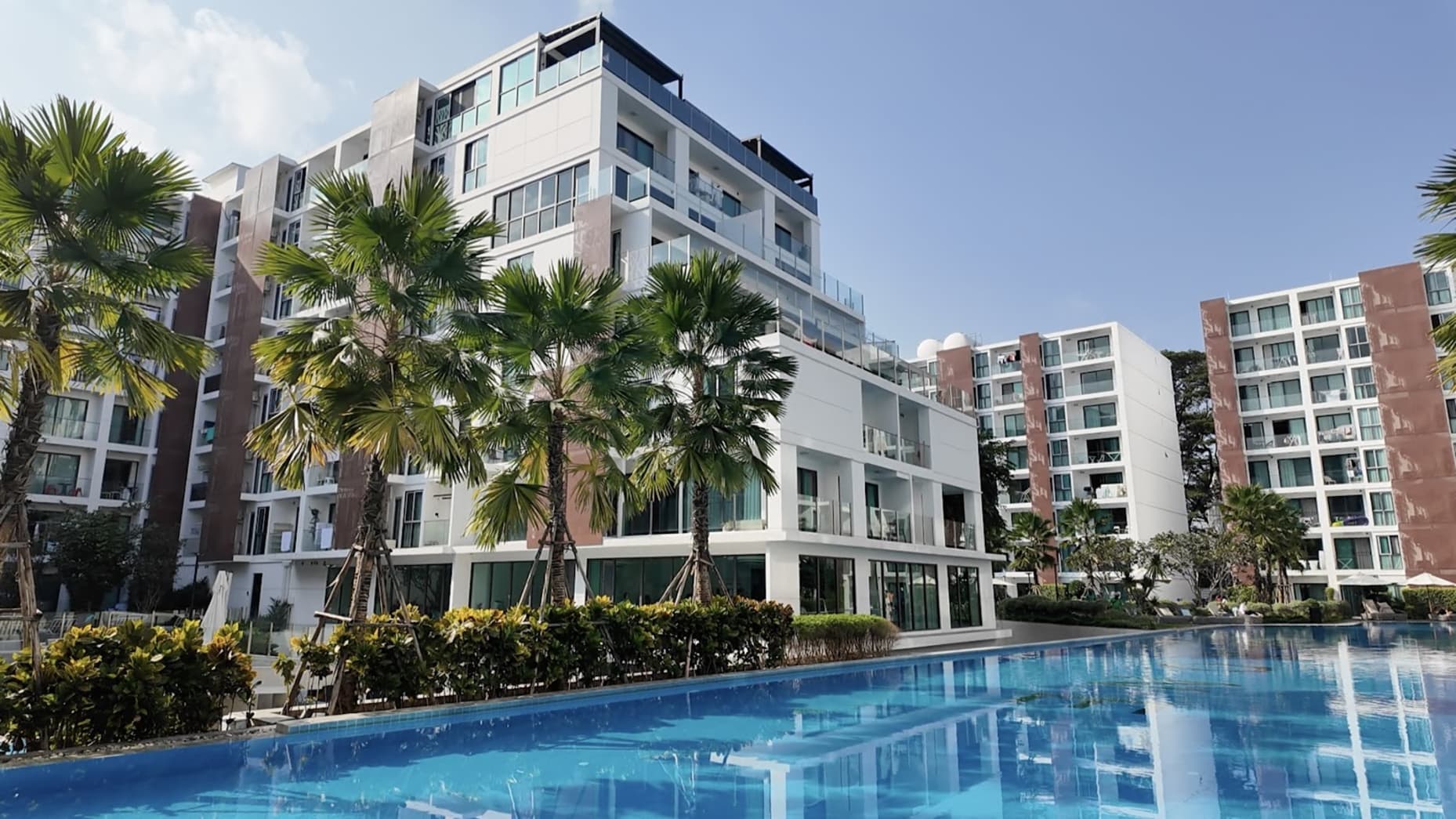 Sống ở Thái Lan nhưng làm việc ở Singapore, cựu kỹ sư Google 39 tuổi bay hơn 1.900 km/tuần để đi làm: "Cơ hội để sống tự do"- Ảnh 2.