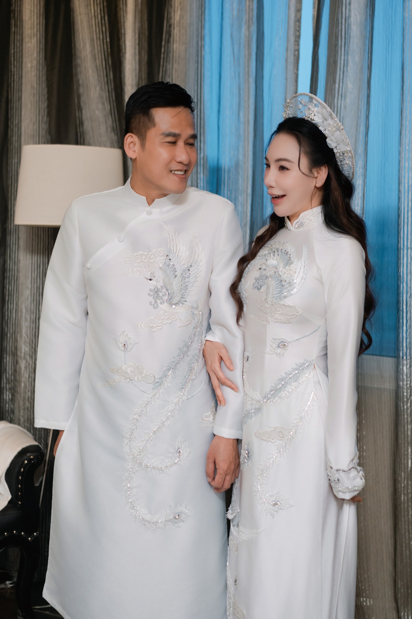 Đám cưới siêu đặc biệt của Hồ Quỳnh Hương gây sốt trên cả báo Mỹ, Trung Quốc- Ảnh 5. Đám cưới siêu đặc biệt của Hồ Quỳnh Hương gây sốt trên cả báo Mỹ, Trung Quốc- Ảnh 5.