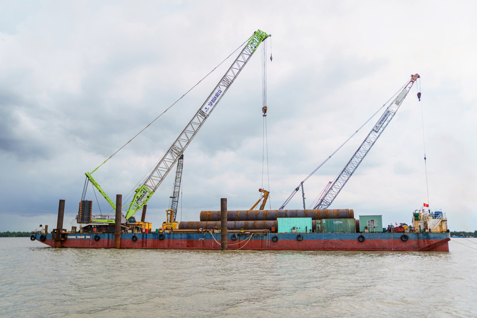 Cầu có trụ tháp cao bằng toà nhà 35 tầng, nhịp chính dài thứ 2 Việt Nam, sẽ rút ngắn 80 km đường từ Cà Mau tới TP.HCM- Ảnh 8. Cầu có trụ tháp cao bằng toà nhà 35 tầng, nhịp chính dài thứ 2 Việt Nam, sẽ rút ngắn 80 km đường từ Cà Mau tới TP.HCM- Ảnh 8.