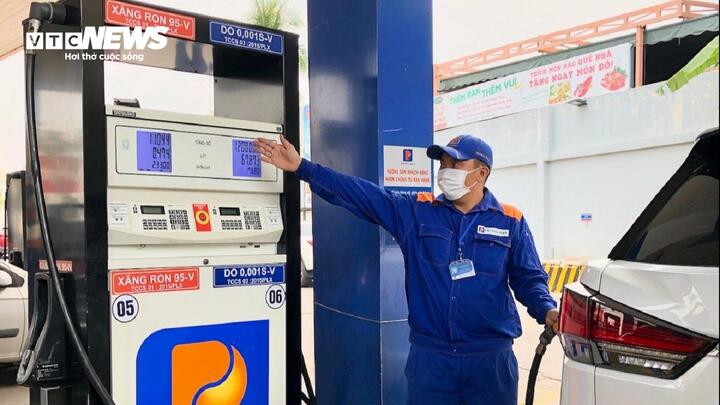 Chiều nay, giá xăng có thể giảm, giá dầu tăng- Ảnh 1.