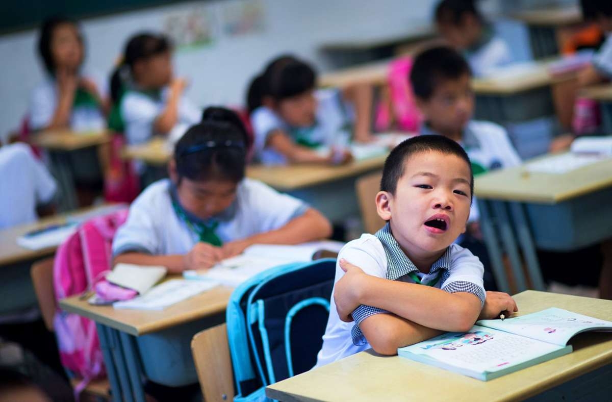 Hà Nội: Không được tổ chức dạy thêm, học thêm hè dưới bất kỳ hình thức nào- Ảnh 1.