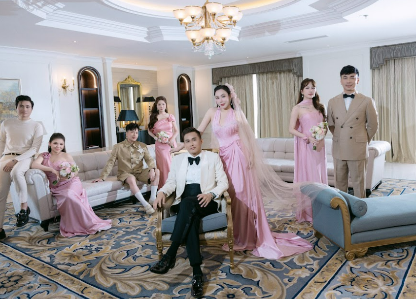 Đám cưới siêu đặc biệt của Hồ Quỳnh Hương gây sốt trên cả báo Mỹ, Trung Quốc- Ảnh 1. Đám cưới siêu đặc biệt của Hồ Quỳnh Hương gây sốt trên cả báo Mỹ, Trung Quốc- Ảnh 1.