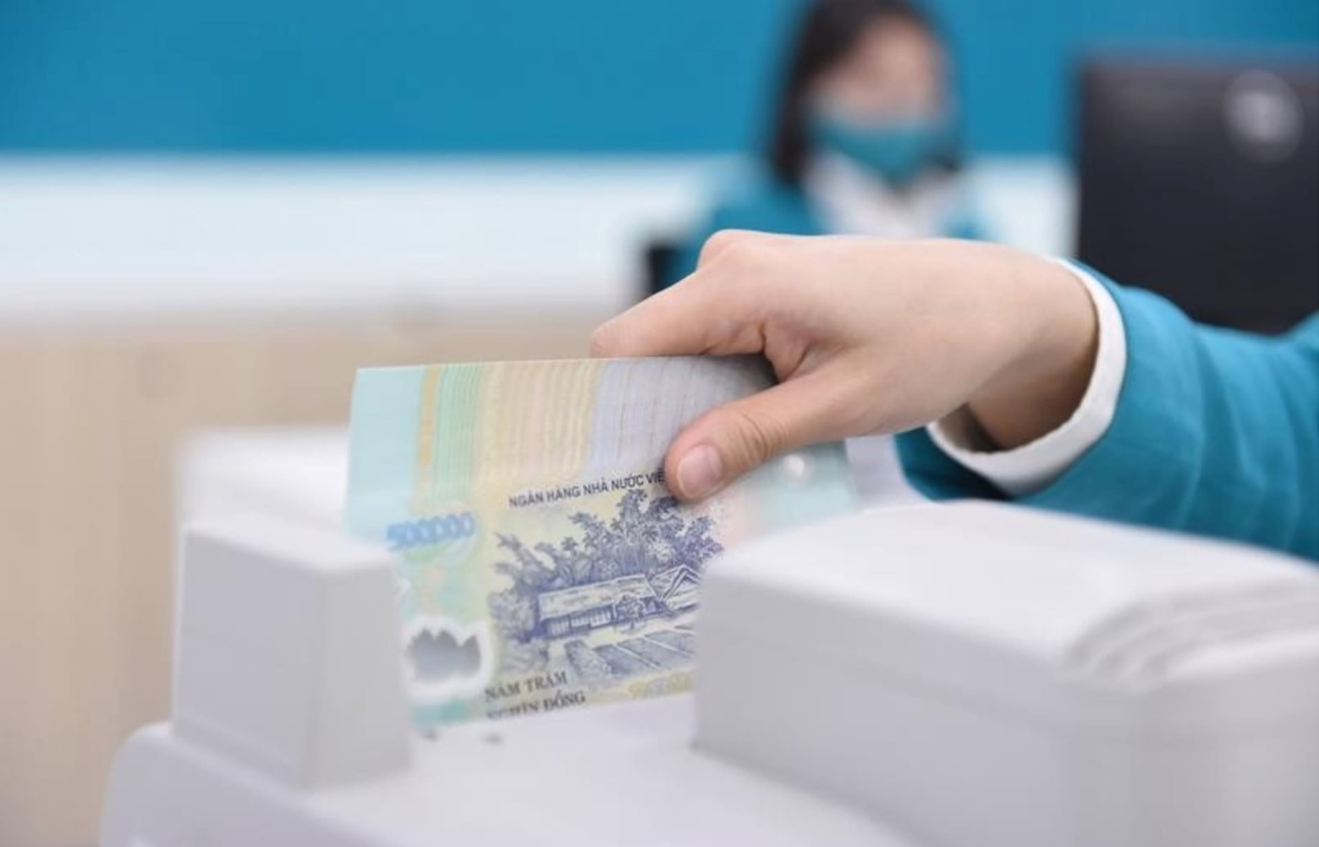 Dòng tiền "trú ẩn" ghi nhận kỷ lục mọi thời đại, điều gì đang xảy ra?- Ảnh 1.