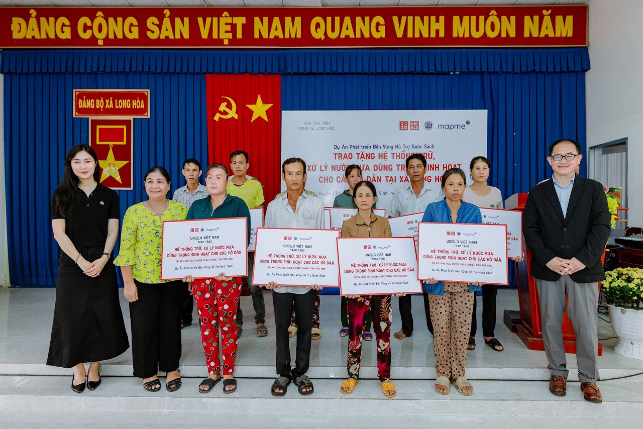 Công thức bất bại cho các thương hiệu thời trang quốc tế khi thâm nhập thị trường Việt Nam - Góc nhìn từ Uniqlo: Tinh thần quốc tế hòa hợp cùng dấu ấn bản địa- Ảnh 6.