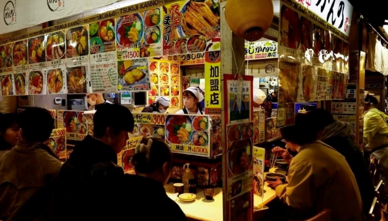 Cơn đau đầu của nền kinh tế thứ 4 thế giới- Ảnh 2.