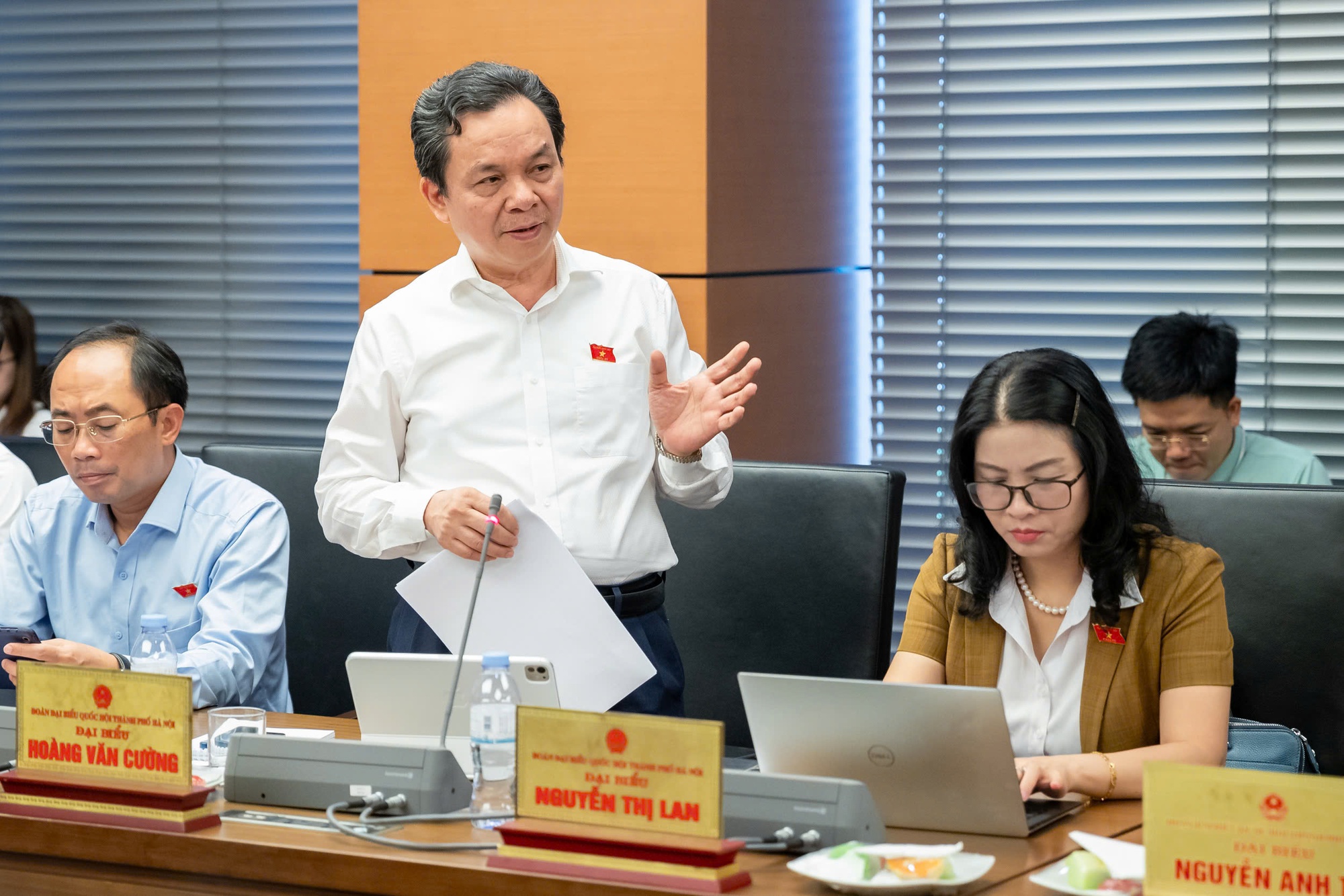 Doanh nghiệp vẫn vướng "ma trận" thủ tục hành chính- Ảnh 3.