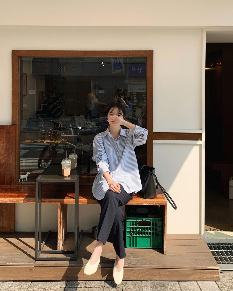 Cảnh tượng lúc 22:45 tại một tòa nhà ở TP.HCM nổ ra tranh cãi: Giờ phải lãng mạn hoá chuyện tăng ca?- Ảnh 5.