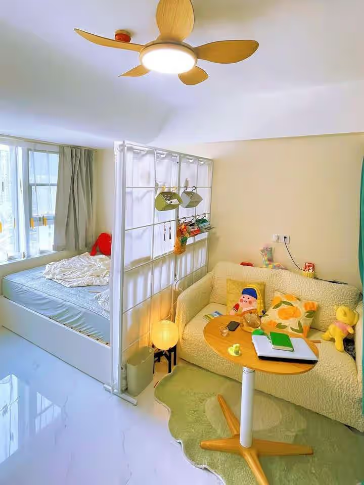 Cô gái làm việc 20 năm, không mua túi xách hay đi shopping, tự mua được nhà riêng 18m² khiến ai cũng nể phục- Ảnh 1. Cô gái làm việc 20 năm, không mua túi xách hay đi shopping, tự mua được nhà riêng 18m² khiến ai cũng nể phục- Ảnh 1.