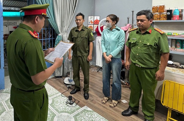 Bị khởi tố vì thu 27 tỷ từ kinh doanh online nhưng không đóng thuế- Ảnh 1.