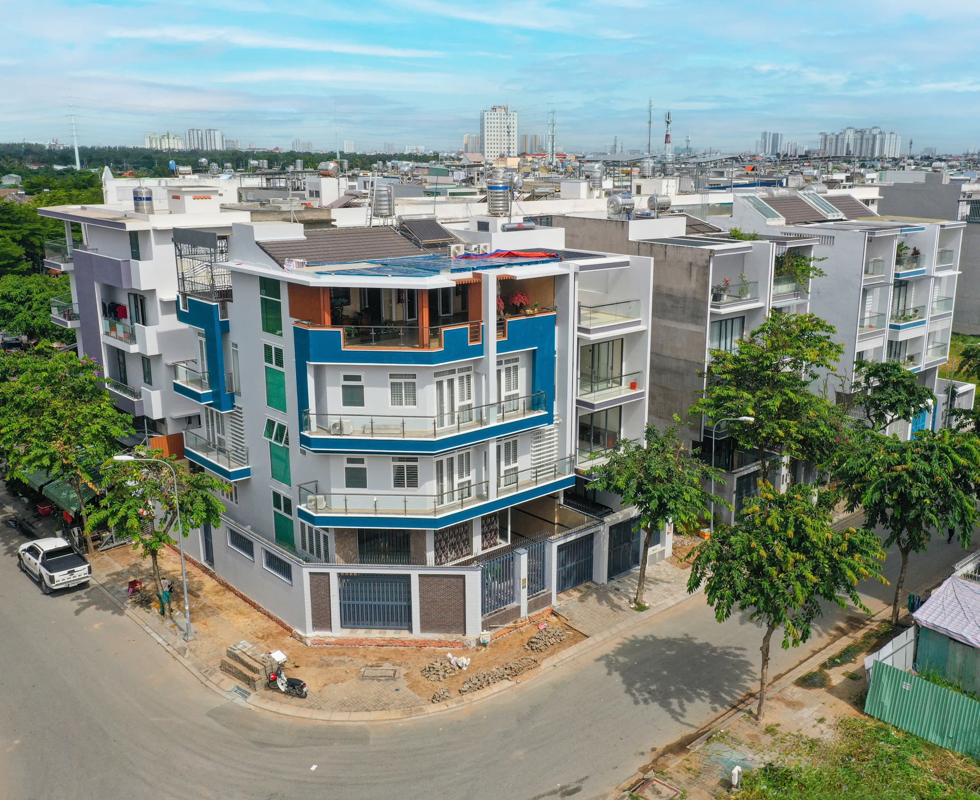 HoREA kiến nghị gỡ vướng cấp sổ hồng cho căn hộ từng thuộc quỹ tái định cư- Ảnh 1. HoREA kiến nghị gỡ vướng cấp sổ hồng cho căn hộ từng thuộc quỹ tái định cư- Ảnh 1.