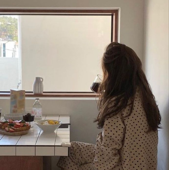 Dạ dày cô gái 24 tuổi “thủng lỗ chỗ” vì mắc 1 sai lầm nhiều người tưởng vô hại khi uống cà phê buổi sáng- Ảnh 2.