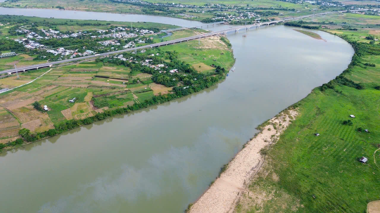 Mỏ cát đấu giá 370 tỉ đồng ở Quảng Nam: Đã khởi tố vụ án- Ảnh 2.