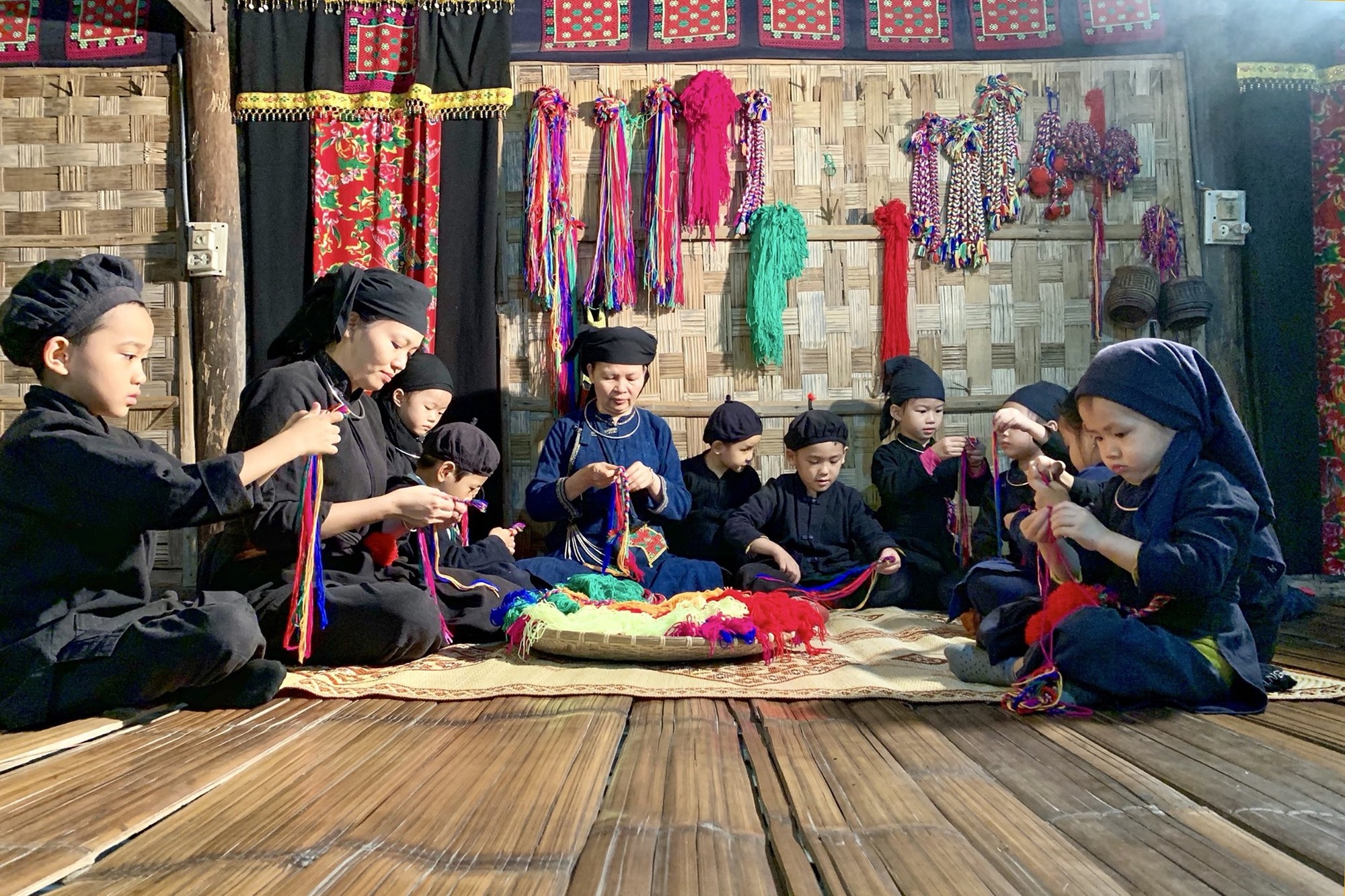 Việt Nam có ngôi làng lọt top “Làng du lịch đẹp nhất thế giới”: Cơm chung nồi, tiền chung túi, tất cả đều hạnh phúc- Ảnh 5.