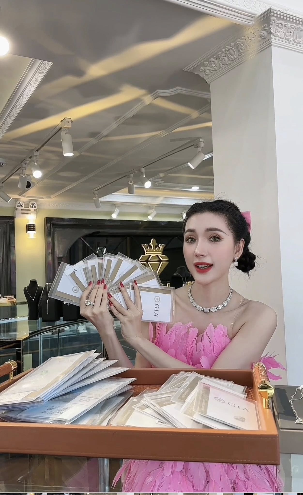 Động thái lạ của Ngân Collagen sau khi bị yêu cầu kiểm tra: Lật lại hoạt động kinh doanh mới giật mình- Ảnh 8.