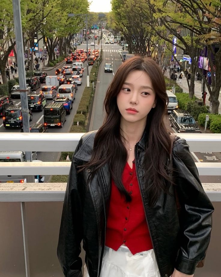 Càng tiết kiệm càng nghèo: 6 thói quen "tích cóp" đang âm thầm phá nát ví tiền của bạn- Ảnh 1.