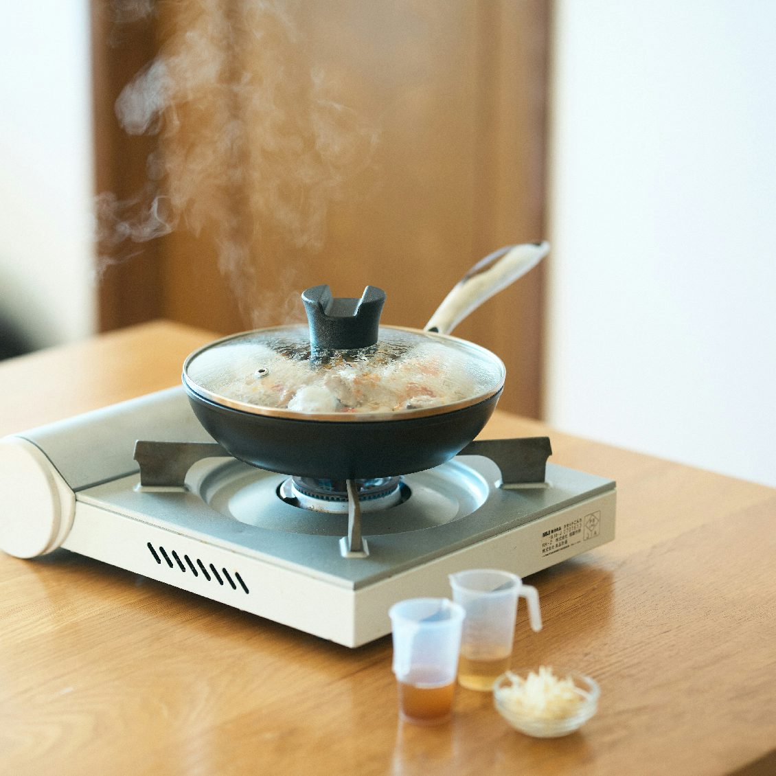 Ăn một mình mỗi ngày, tôi không chỉ tiết kiệm tiền mà còn xây được khoản dự phòng đầu tiên trong đời- Ảnh 2.