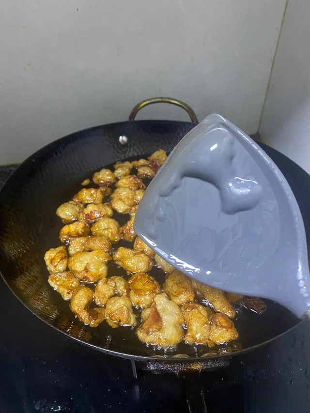 4 đồ dùng nhà bếp bị liệt vào "danh sách vua thối gan", gia đình nào cũng sử dụng- Ảnh 3.