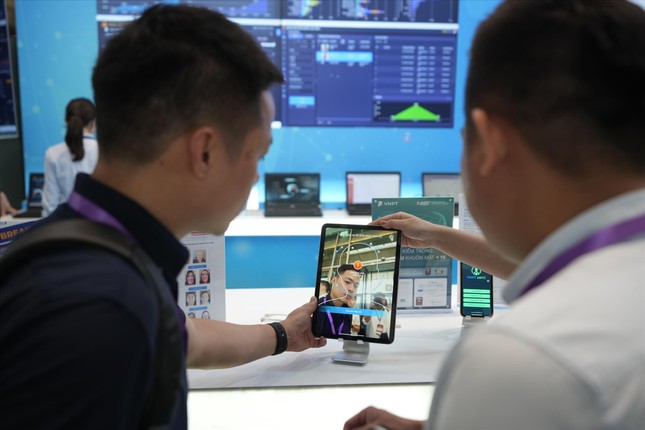 Đưa AI, bán dẫn thành công nghệ chiến lược- Ảnh 1.