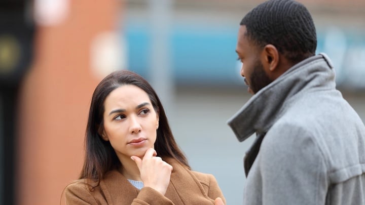 11 câu nói khó chịu khi gặp lần đầu khiến bạn bị ghét ngay lập tức- Ảnh 3.