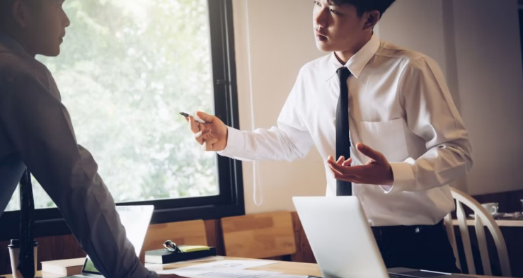 Lãnh đạo về hưu chỉ rõ người có EQ thấp thường thích làm 3 việc này, giỏi đến mấy cũng khó thành công- Ảnh 1.