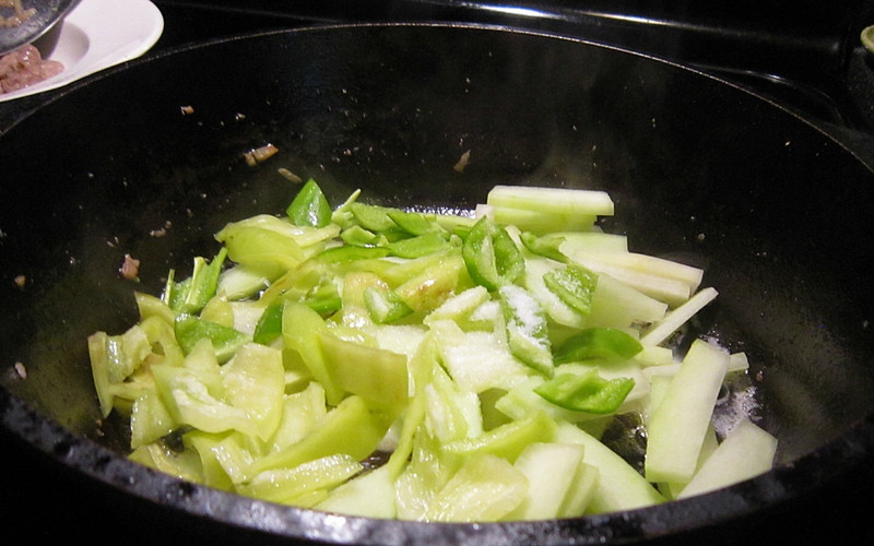 Vỏ của 3 loại trái cây này chính là "rau không chứa thuốc trừ sâu: Nấu 3 món ăn vừa ngon lại giúp đẹp da, giảm cân- Ảnh 10.