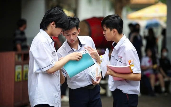Để không thất nghiệp trong 10 năm tới, thí sinh nên lựa chọn ngành học nào?- Ảnh 1. Để không thất nghiệp trong 10 năm tới, thí sinh nên lựa chọn ngành học nào?- Ảnh 1.