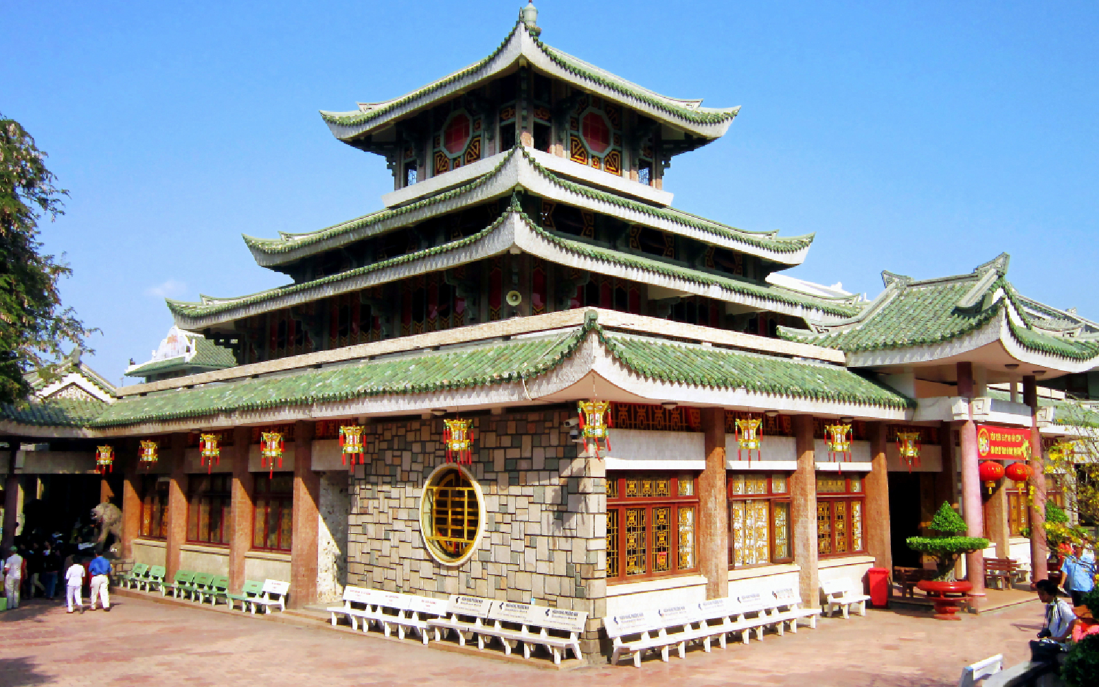 Starbucks đăng thông báo "úp mở" khiến dân tình ngỡ ngàng, thi nhau đoán già đoán non- Ảnh 2.