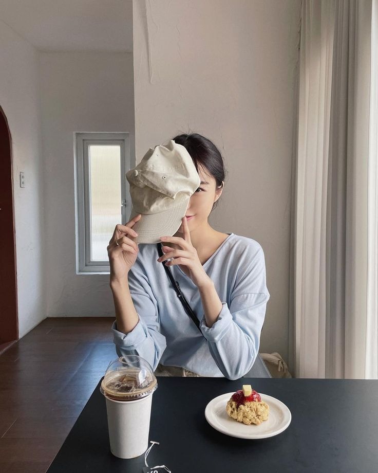 Trong đầu tôi luôn có 3 giọng nói vang lên mỗi khi sắp tiêu tiền- Ảnh 1.