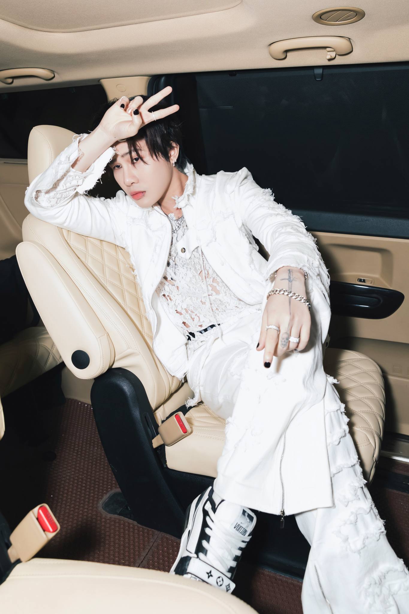 Jack kiếm tiền bằng những cách nào?- Ảnh 4.